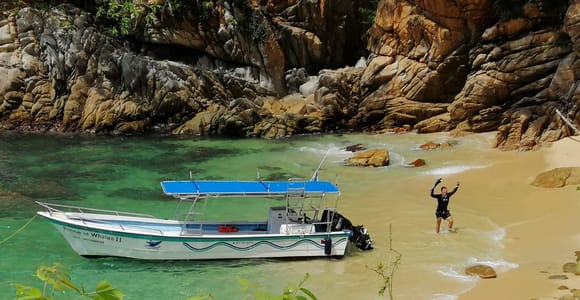 Puerto Vallarta: Private Boat Trip to Yelapa with Snorkeling