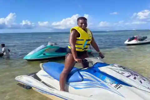 Passeio De Parasailing De Jet Ski E Margaritaville Em Montego Bay