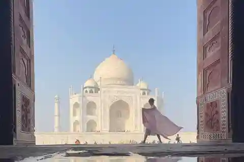 Agra: Taj Mahal & Fort City Visit with Skip-the-Line Access