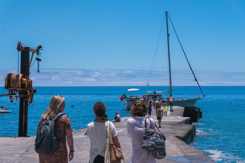 Da Funchal: Tour in barca a vela delle baie occidentali con pranzoDa Funchal: tour in barca a vela di West Bays con pranzo