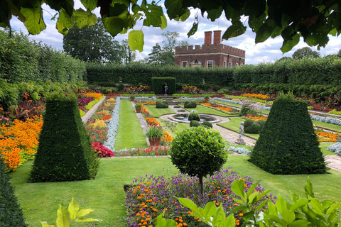 Hampton Court Palace Half-Day Trip from London with Tickets