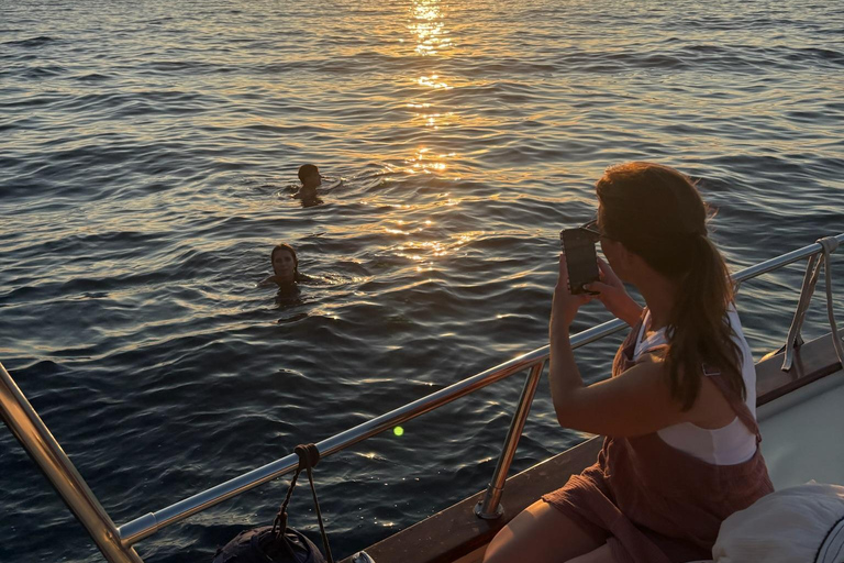 Sorrento Sunset Cruise with Aperitif on Board