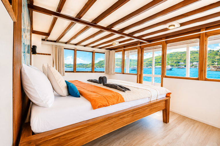 Labuan Bajo: 3-Day Komodo Sailing Ocean View Cabin All Fees Standard Boat | Sharing Room Ocean View | Tiket not Included