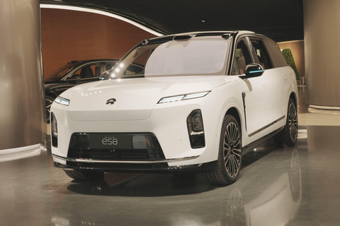 Beijing: Cutting-Edge Technology High-Tech Innovation Tour EVs & VR Immersive Experience