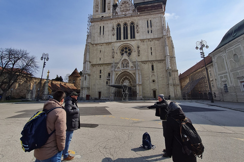 Zagreb: Excursão a pé pela cidade com passeio de funicular e túneis da Segunda Guerra Mundial