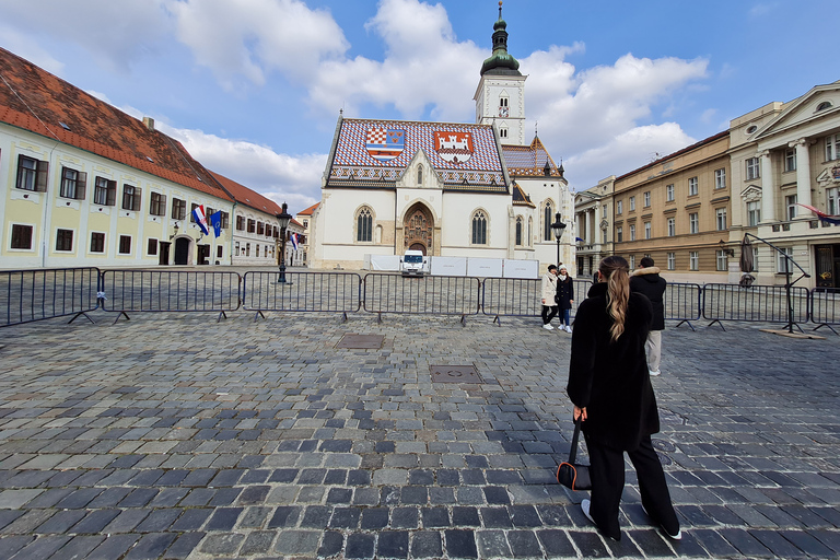 Zagreb: Excursão a pé pela cidade com passeio de funicular e túneis da Segunda Guerra Mundial