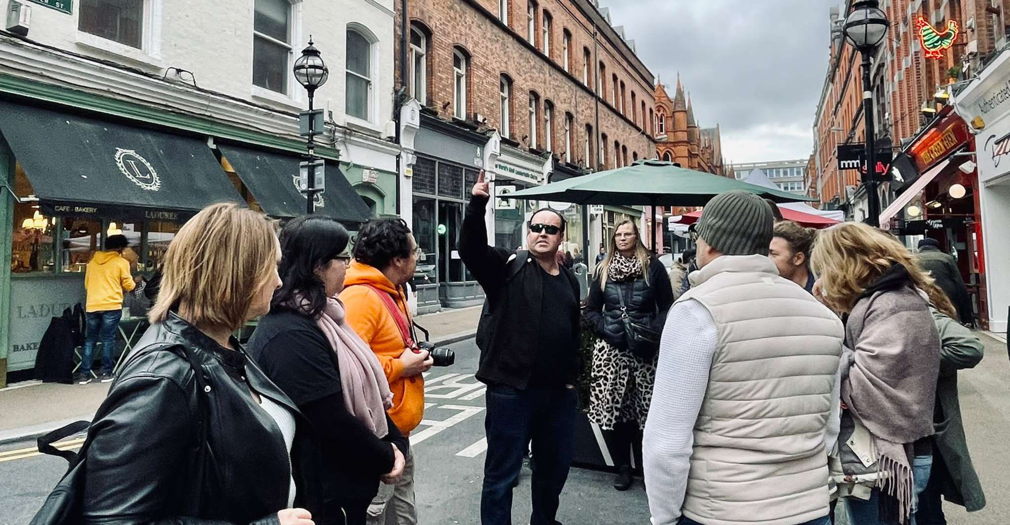 Dublin, Walking Street Food Tour mit lokalem Guide - Hizvo