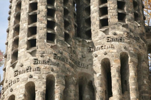 Barcelona: Sagrada Familia-tour met gids en toegang zonder wachtrijBarcelona: Sagrada Familia-tour met toegang zonder wachtrij