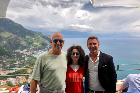 Desde Nápoles: tour privado de un día guiado por la costa de AmalfiTour privado