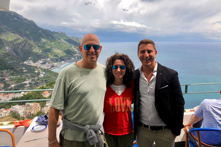 Desde Nápoles: tour privado de un día guiado por la costa de AmalfiTour privado