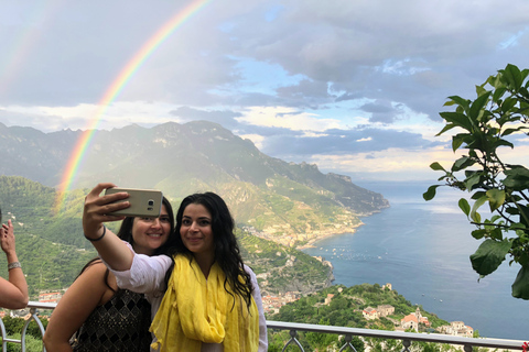 Desde Nápoles: tour privado de un día guiado por la costa de AmalfiTour privado