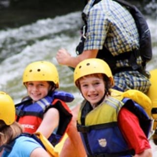 Pigeon Forge: Family-Friendly Floating Tour at the Smokies