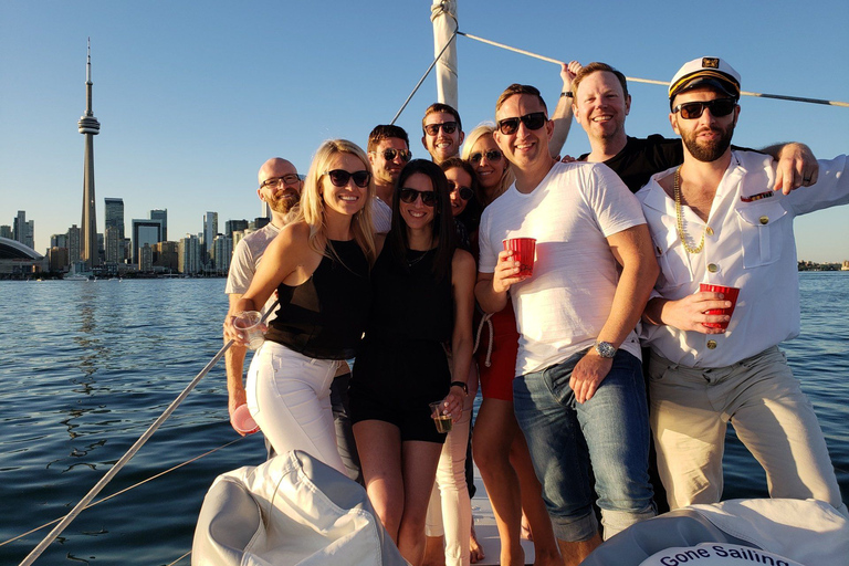 Toronto: Sailing Yacht Cruise of Toronto Harbor and Islands Shared 2-hour Day or Sunset Sailing Cruise