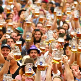 München: Oktoberfest 2022 Ticket, Tour, Mittagessen und Getränke