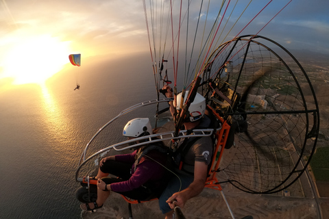 Adeje: Paratrike Flying Tour med upphämtning på hotell och foton