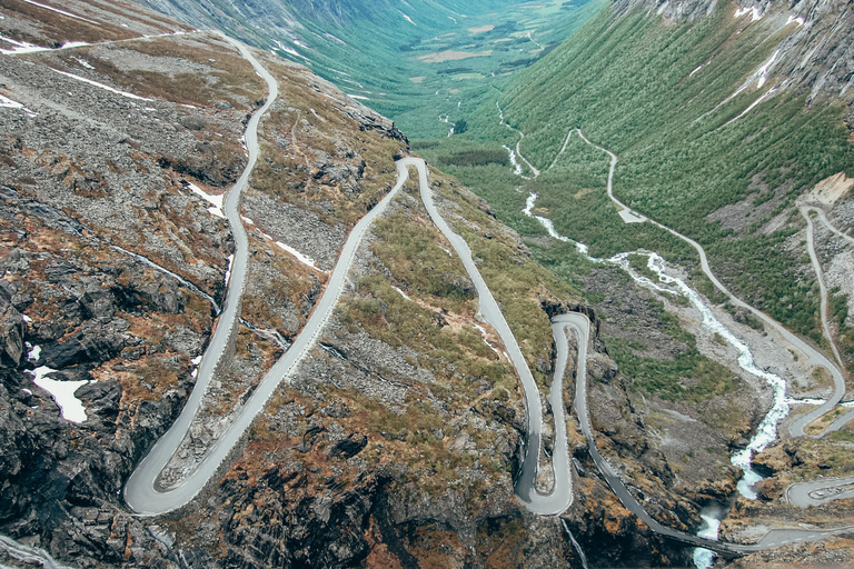 De Ålesund: Trollstigen Sightseeing Village &amp; Fjord Tour