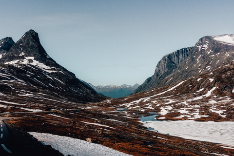 Desde Ålesund: Excursión por los fiordos y el pueblo de TrollstigenDesde Ålesund: tour al pueblo de Trollstigen y fiordos