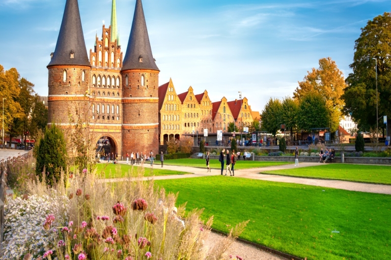 From Hamburg: Day Trip to Lübeck with Guided Walking Tour Day Trip to Lübeck with Car Transfer