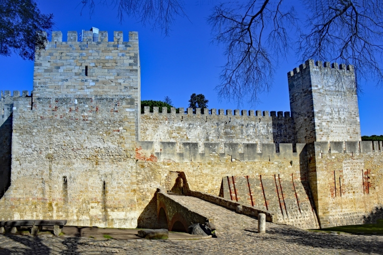 Lisbonne : visite coupe-file du château Saint-GeorgesLisbonne : billet coupe-file et visite du château Saint-Georges