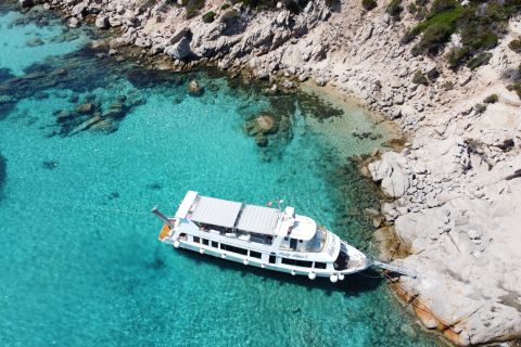 Arcipelago della Maddalena: tour in barca da Palau