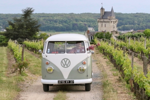 Chinon Vintage Tour: Tour durch die Stadt in einem VW-KombiChinon: Découvrez la ville autrement à bord d'un combi VW