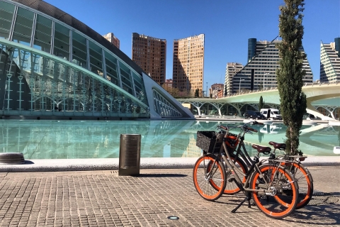 Valencia: Stad van Kunsten en Wetenschappen Privé begeleide fietstochtStad van Kunsten en Wetenschappen Privé fietstocht