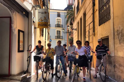 Stad van Kunst & Wetenschappen rondleiding op de fiets, E-bike of E-Step