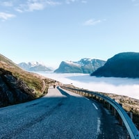 Geiranger, Dalsnibba, Flydalsjuvet, Eagle Bend & Fjords Tour - Housity