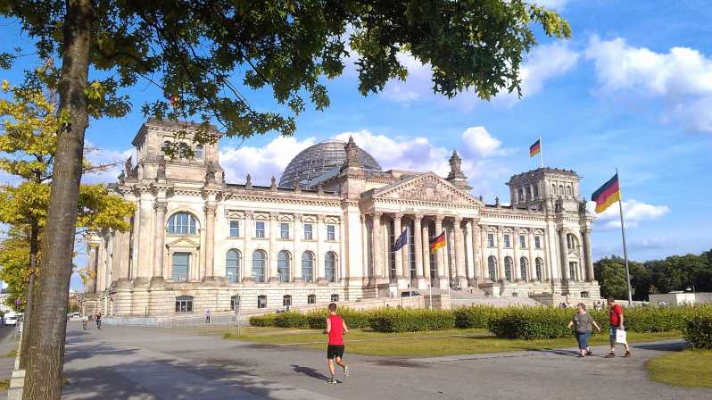 Berlín: Distrito Gubernamental, Cancillería y Reichstag