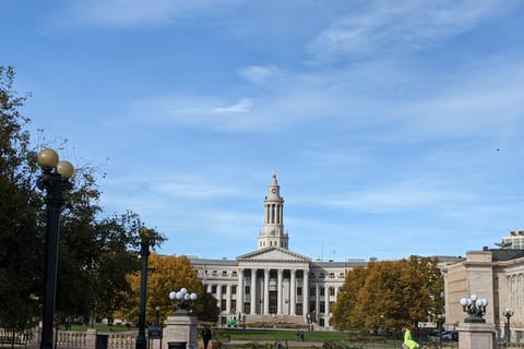 Denver: Scavenger Hunt Walking Tour by Smartphone