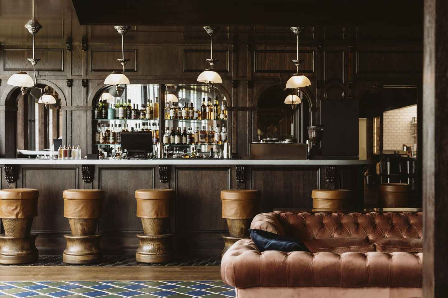 세인트 앤드류스 걷기 투어와 칵테일 여행