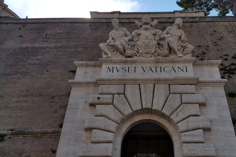 Roma: Biglietto per l&#039;autobus Hop-on Hop-off e i Musei VaticaniAutobus panoramico (48 ore) e Musei Vaticani - 11:00