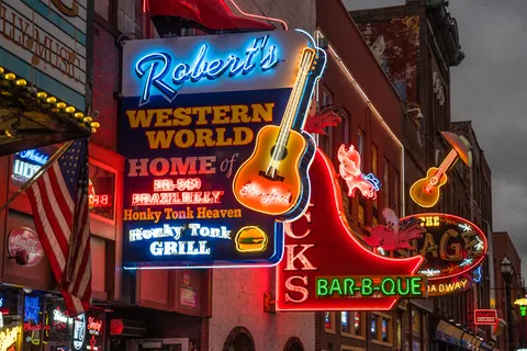 Music History and Moonshine Pub Crawl