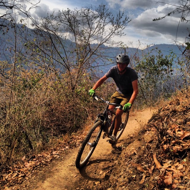 Antigua Guatemala Half Day Mountain Bike Tour with Guide