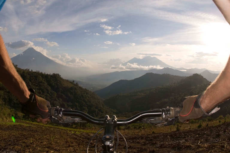 Antigua Guatemala: Half-Day Mountain Bike Tour with Guide Standard option