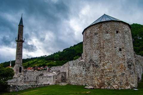 Von Sarajevo: Einweg-Transfer nach Zagreb und zu den Plitvicer SeenSarajevo nach Zagreb mit Touren