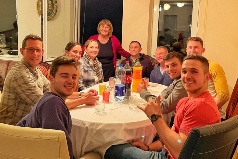 Sarajevo: Cena tradicional bosnia con la familia de acogida