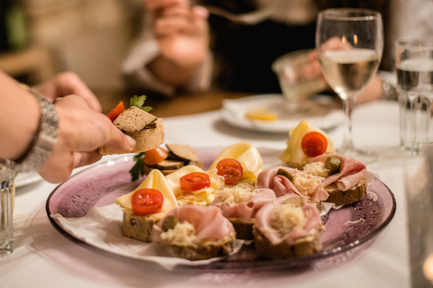 Wien: provsmakning i dolda vinkällareGömda vinkällare på tyska