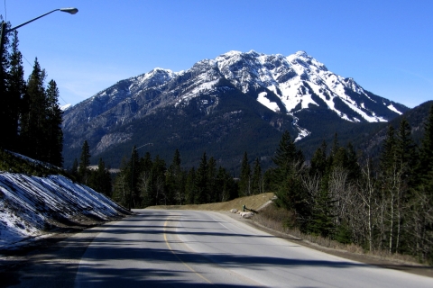 Entre Banff et Calgary : une visite guidée audio sur smartphoneBanff: visite guidée audio en voiture à Calgary