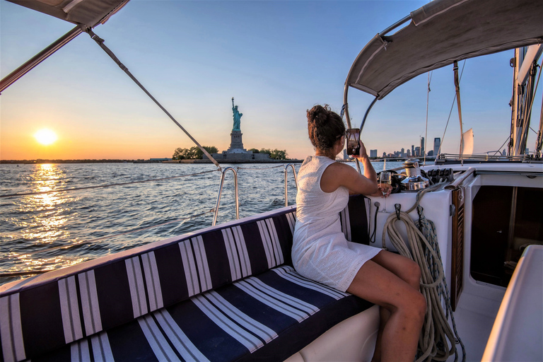 Manhattan: velero privado con champánManhattan: yate de vela privado VIP con champán y catering