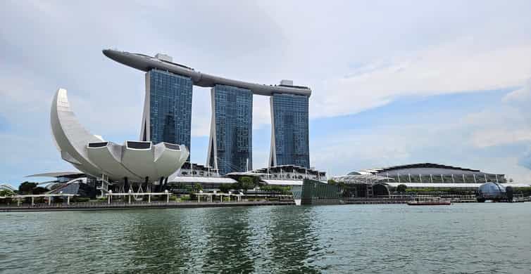 Singapore: Guided City Tour by Amphibious Duck Boat photo 2