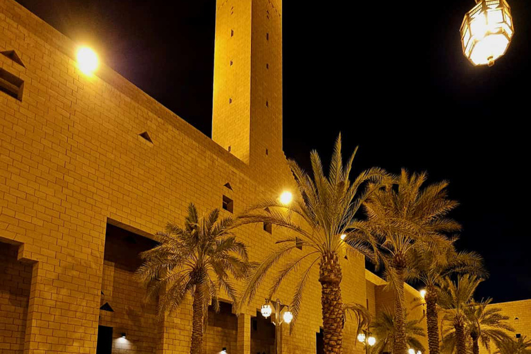 Walking Tour: Al-Masmak Fortress in Old Riyadh