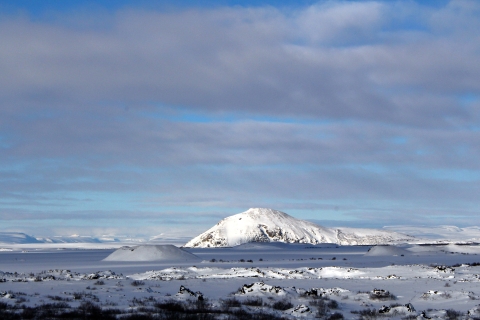 Z Akureyri: wycieczka nad jezioro Mývatn z lokalnym przewodnikiemZ Akureyri: jednodniowa wycieczka nad jezioro Mývatn z lokalnym przewodnikiem