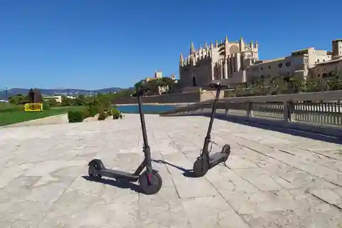 Palma de Mallorca: E-Roller mieten