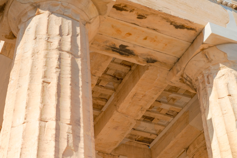 Athènes: visite de la ville et de l'Acropole avec voiture privée et chauffeurVisite sans guide agréé à l'Acropole