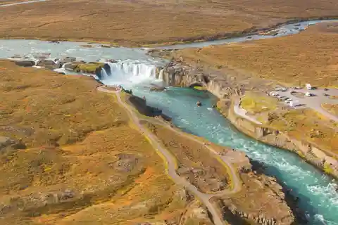 From Akureyri: Goðafoss Waterfall Tour with Hotel Pickup