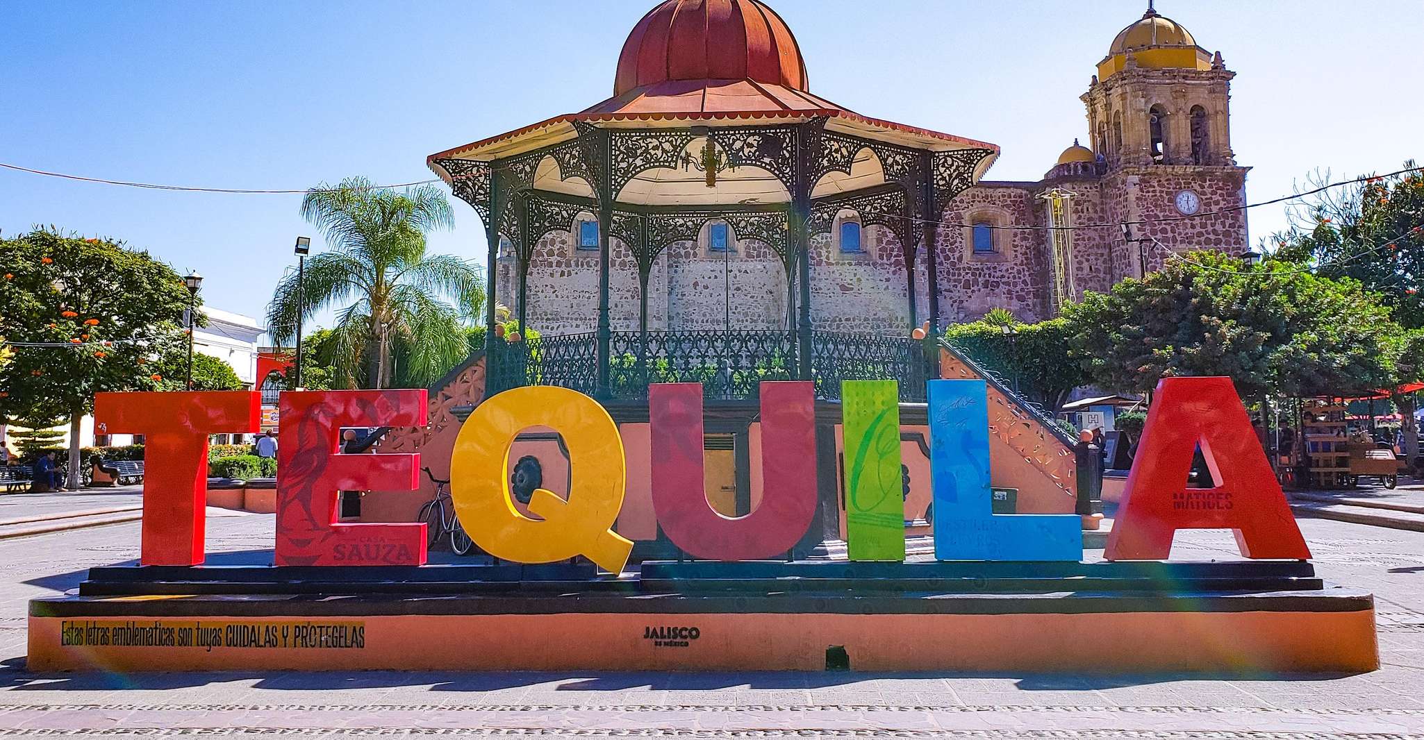 From Guadalajara, Town of Tequila & Jose Cuervo Factory Tour - Hizvo