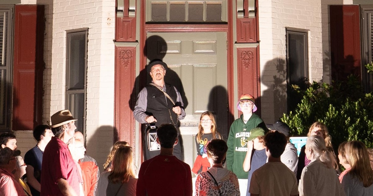 Gettysburg: "History and Haunts" Family Friendly Ghost Tour | GetYourGuide