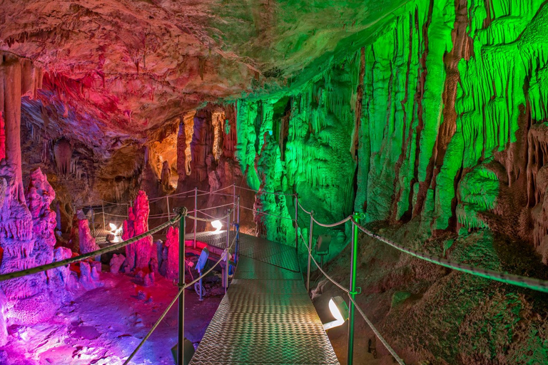 Agios ou Elounda: excursion d'une journée à la grotte de Zeus et au palais de KnossosVéhicule limousine ou SUV 3 places de classe premium