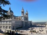 MADRID, Royal Palace Guided Tour with Tickets - Housity